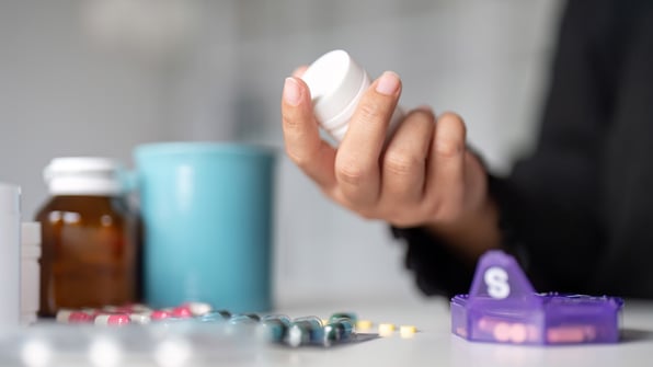 dialysis medication timing, ESRD pharmacology, medication safety, nursing protocols